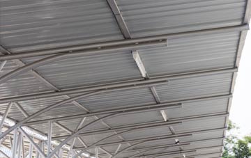 installing Aird Mhidhinis metal roofing